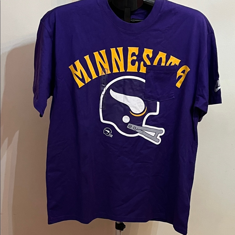 NWT NFL Nike Minnesota Football Pocket Tee